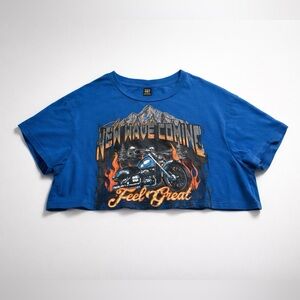 SHEIN Blue Graphic Crop Top